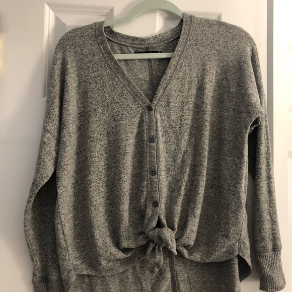 Abercrombie & Fitch Tops - Abercrombie & Fitch cozy tie front-button up